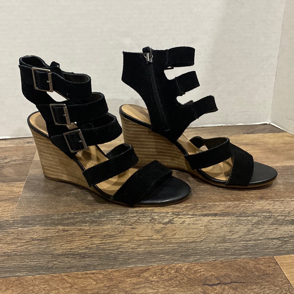 Crown Vintage Sandals